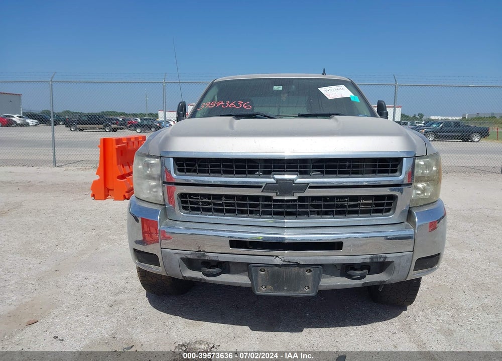 2008 CHEVROLET SILVERADO 2500HD LT2 VIN: 1GCHK23668F123688