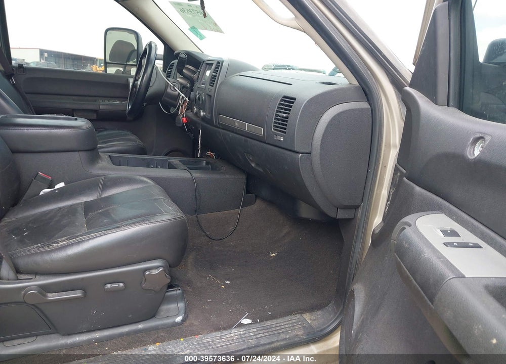 2008 CHEVROLET SILVERADO 2500HD LT2 VIN: 1GCHK23668F123688