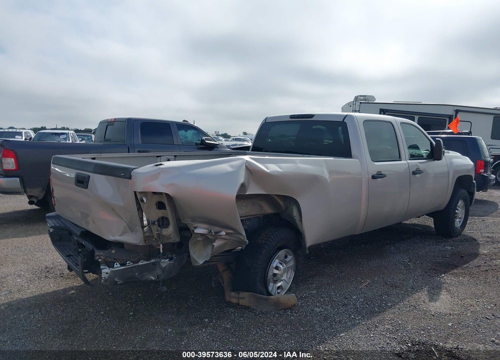 2008 CHEVROLET SILVERADO 2500HD LT2 VIN: 1GCHK23668F123688