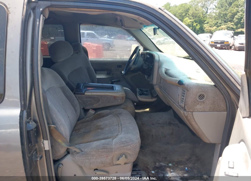 1999 CHEVROLET SILVERADO 1500 LS VIN: 2GCEC19T9X1201054