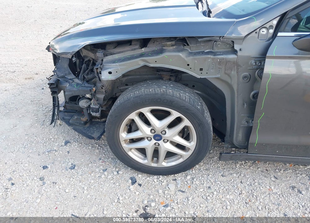 2015 FORD FUSION SE VIN: 1FA6P0H70F5121104