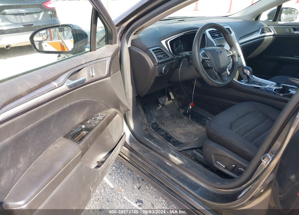 2015 FORD FUSION SE VIN: 1FA6P0H70F5121104