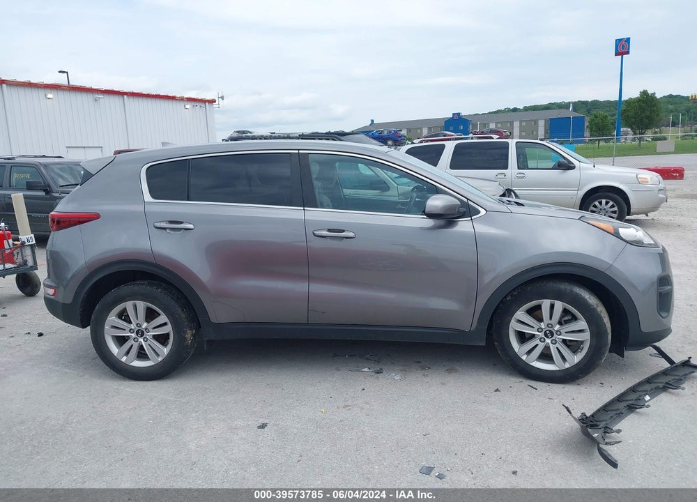 2018 KIA SPORTAGE LX VIN: KNDPM3AC9J7474969