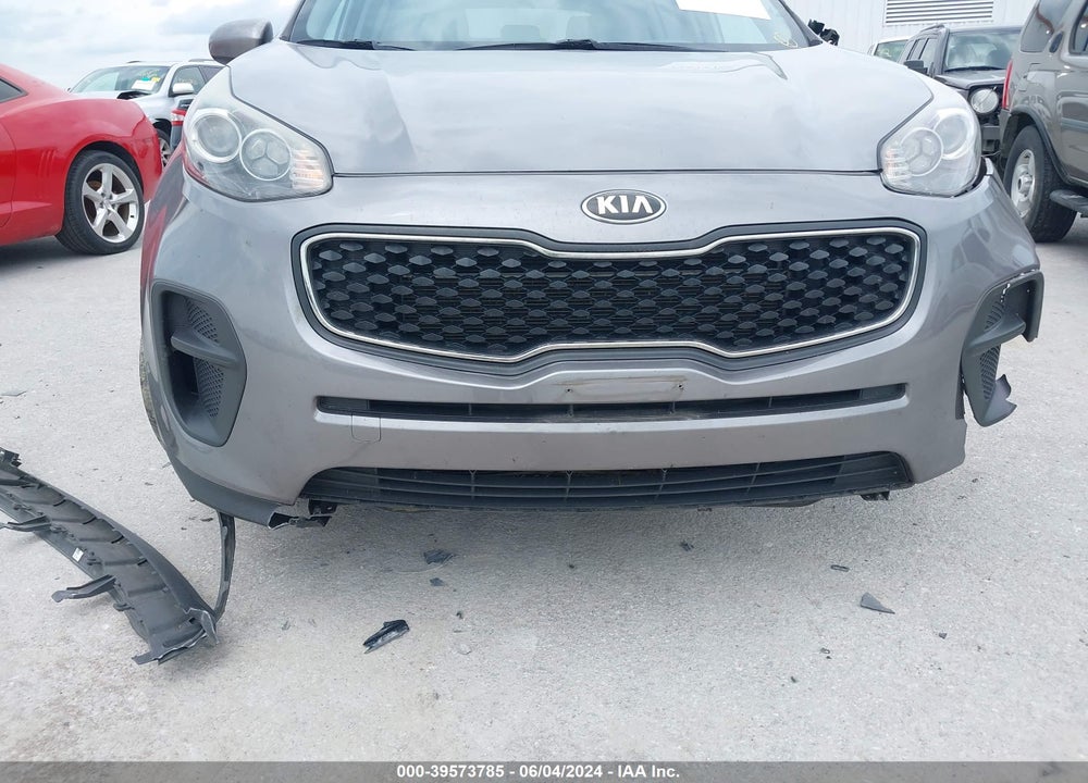 2018 KIA SPORTAGE LX VIN: KNDPM3AC9J7474969