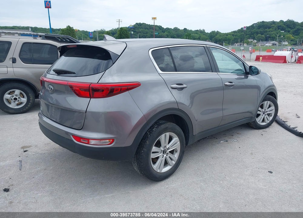 2018 KIA SPORTAGE LX VIN: KNDPM3AC9J7474969
