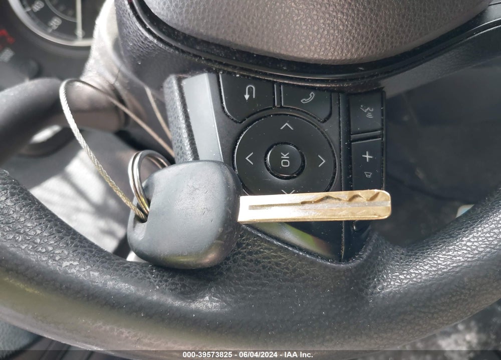 2021 TOYOTA COROLLA LE VIN: JTDEPMAE9MJ178587