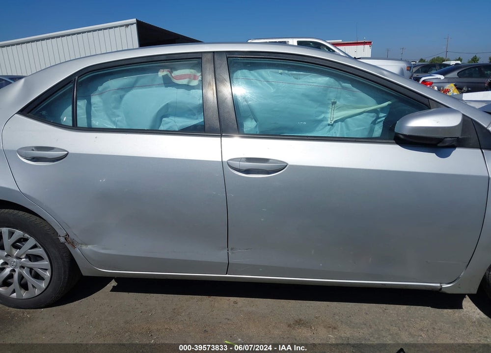 2019 TOYOTA COROLLA LE VIN: 5YFBURHE5KP896788