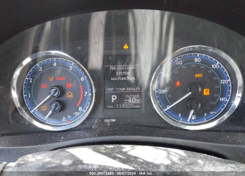 2019 TOYOTA COROLLA LE VIN: 5YFBURHE5KP896788