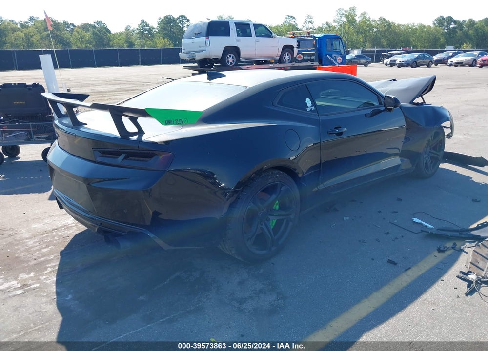 2017 CHEVROLET CAMARO 2SS VIN: 1G1FH1R71H0153547
