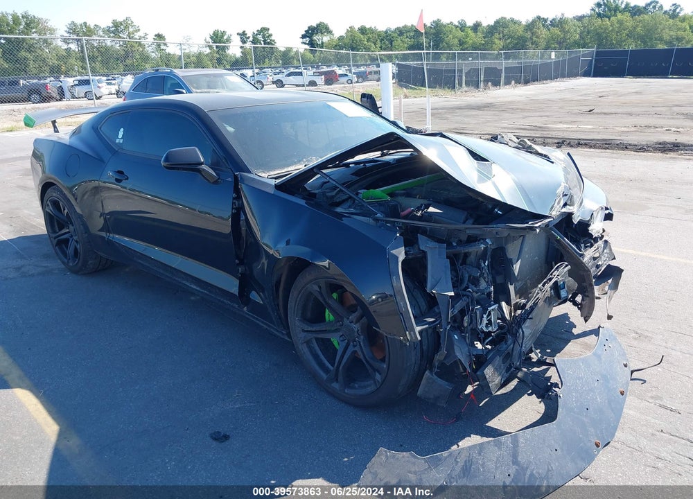 2017 CHEVROLET CAMARO 2SS VIN: 1G1FH1R71H0153547