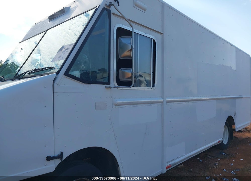 2009 WORKHORSE CUSTOM CHASSIS COMMERCIAL CHASSIS W42 VIN: 5B4KPD28693437100