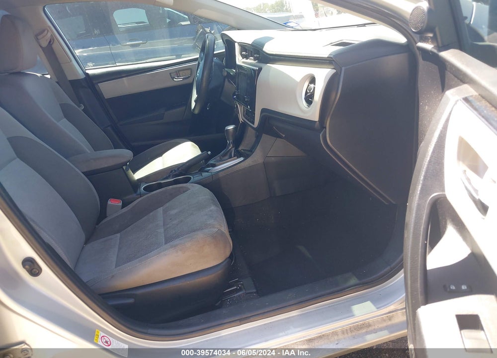 2019 TOYOTA COROLLA LE VIN: 5YFBURHE1KP857101