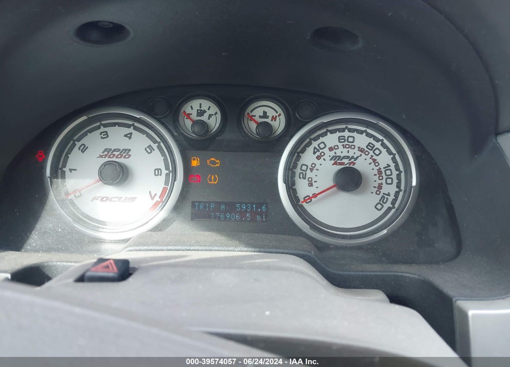 2011 FORD FOCUS SEL VIN: 1FAHP3HN2BW165800
