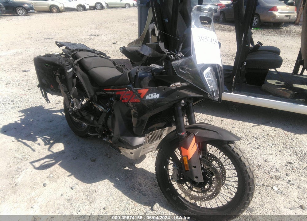 2024 KTM 790 DUKE VIN: LCETS7405RH703375