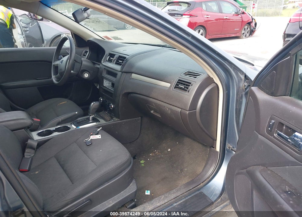 2011 FORD FUSION VIN: 3FAHP0HA2BR260369