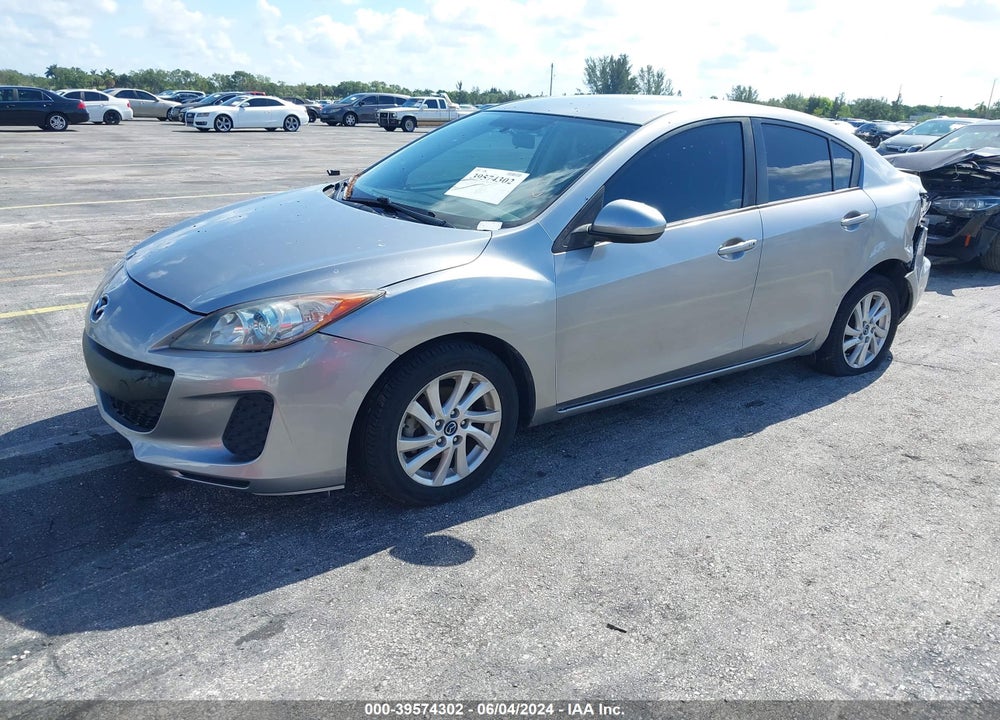 2013 MAZDA 3 I TOURING VIN: JM1BL1V70D1818646