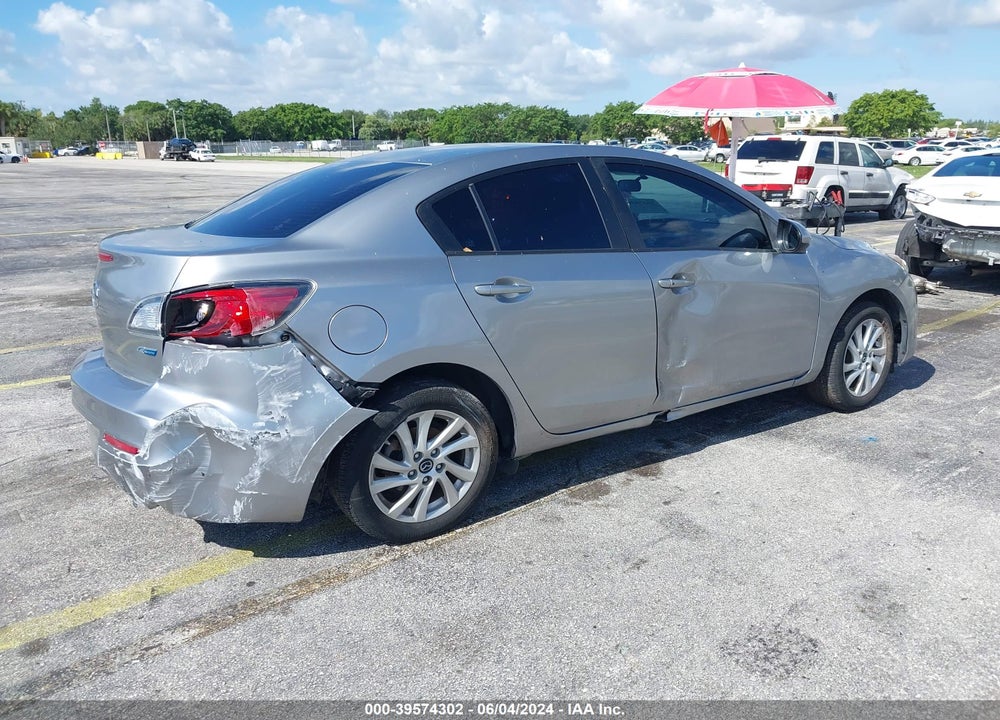2013 MAZDA 3 I TOURING VIN: JM1BL1V70D1818646