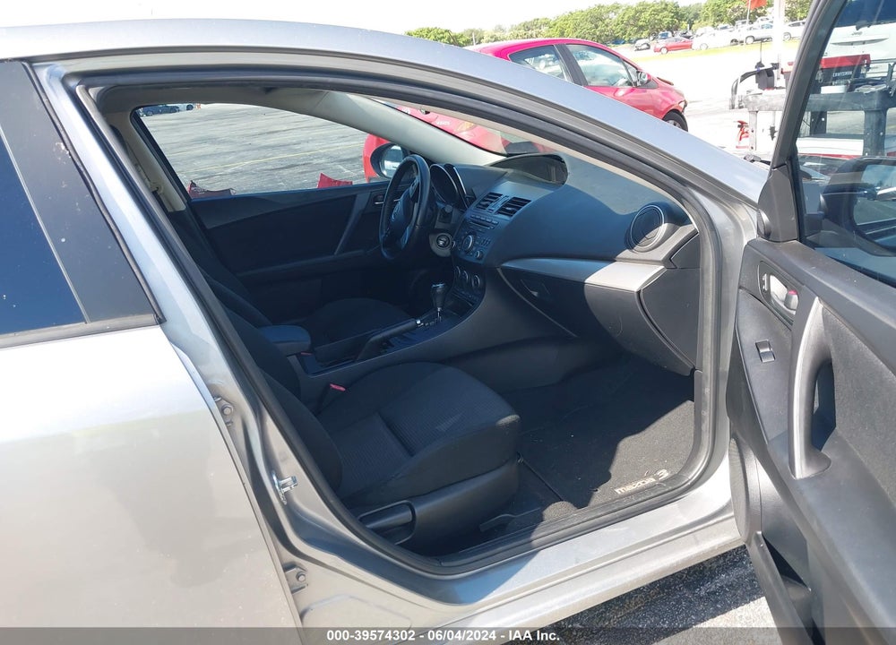 2013 MAZDA 3 I TOURING VIN: JM1BL1V70D1818646