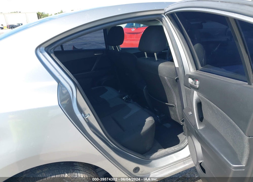2013 MAZDA 3 I TOURING VIN: JM1BL1V70D1818646