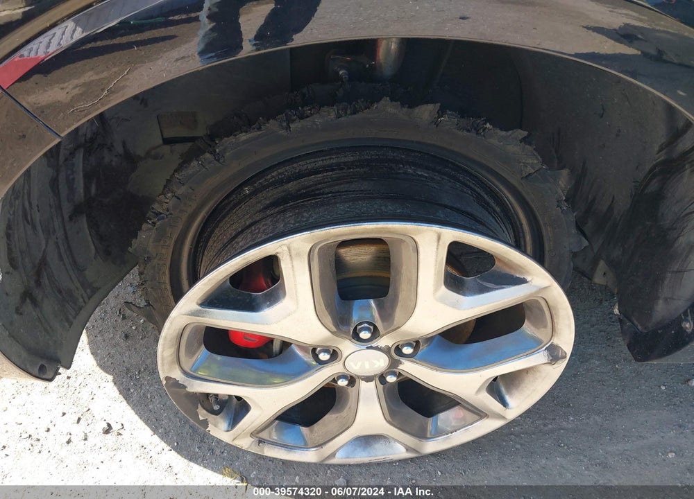 2018 KIA SORENTO 3.3L SX VIN: 5XYPK4A5XJG396556