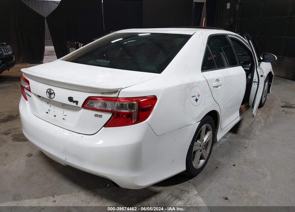 2013 TOYOTA CAMRY SE VIN: 4T1BF1FK4DU695938