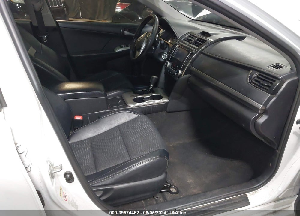 2013 TOYOTA CAMRY SE VIN: 4T1BF1FK4DU695938