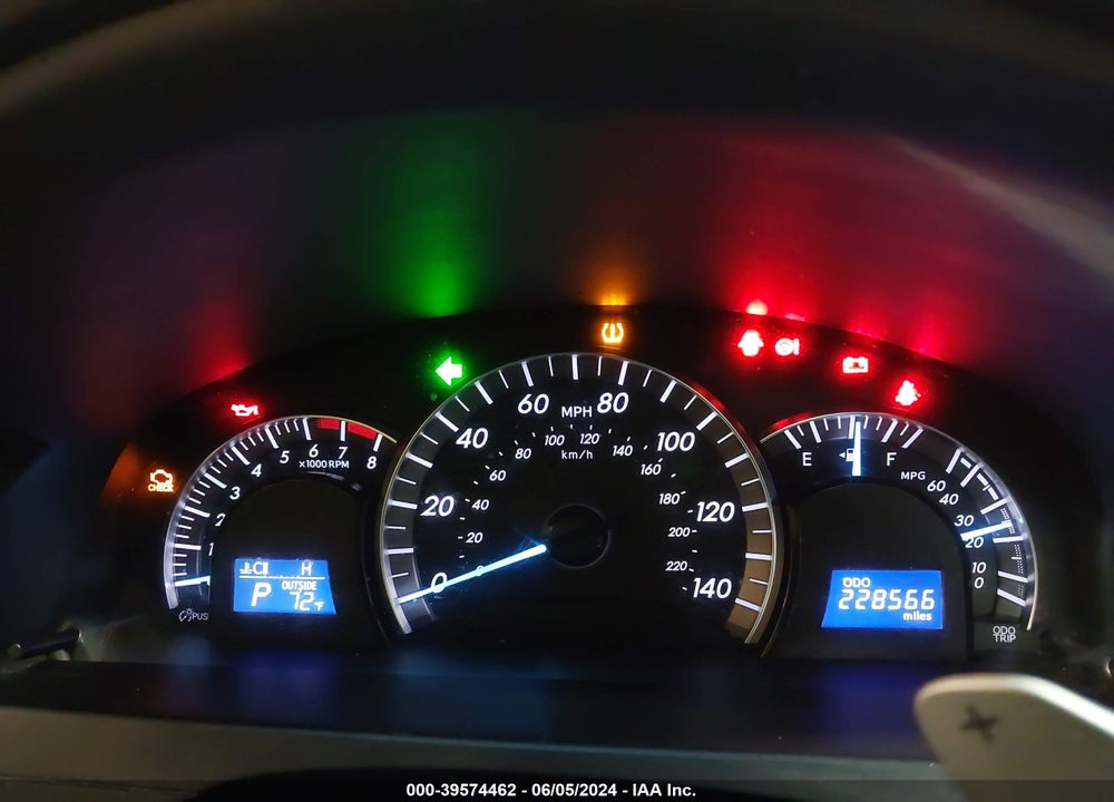 2013 TOYOTA CAMRY SE VIN: 4T1BF1FK4DU695938