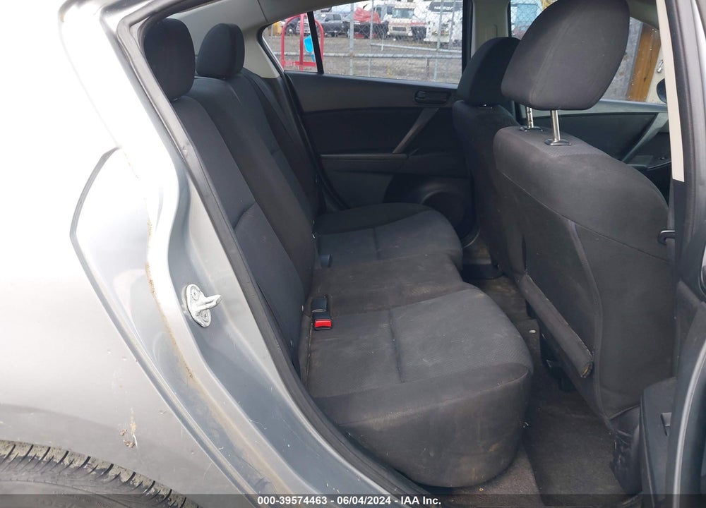 2011 MAZDA 3 I SPORT VIN: JM1BL1UG4B1422170