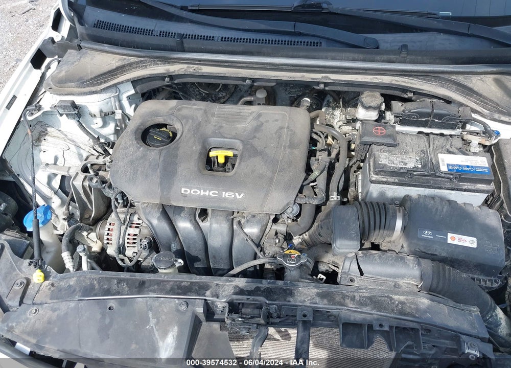 2018 HYUNDAI ELANTRA SEL VIN: 5NPD84LF9JH226110
