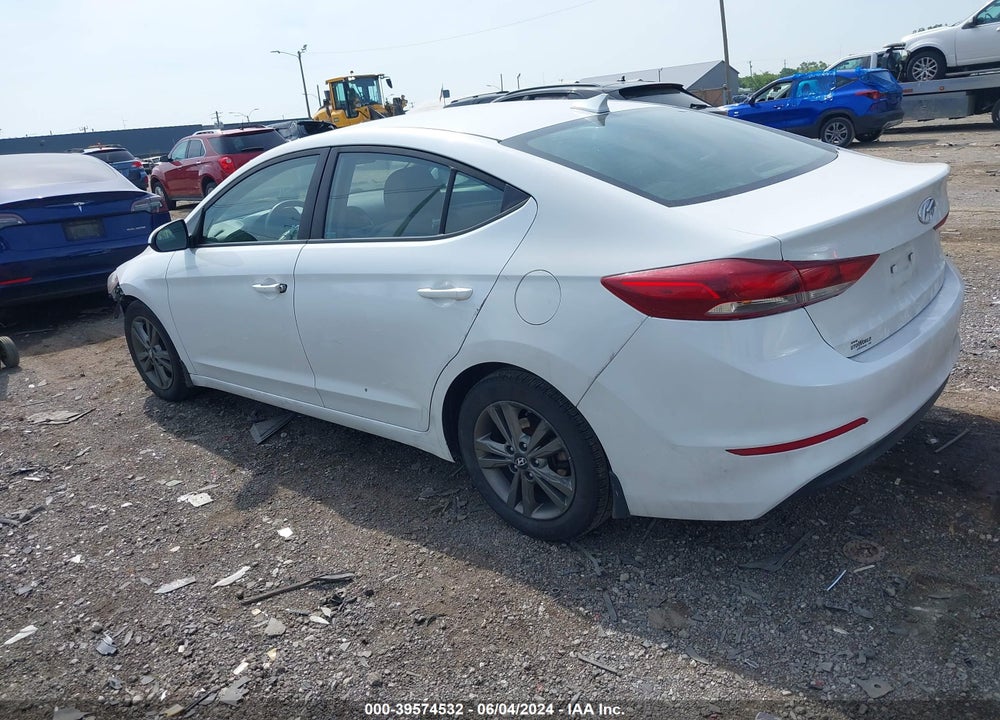2018 HYUNDAI ELANTRA SEL VIN: 5NPD84LF9JH226110