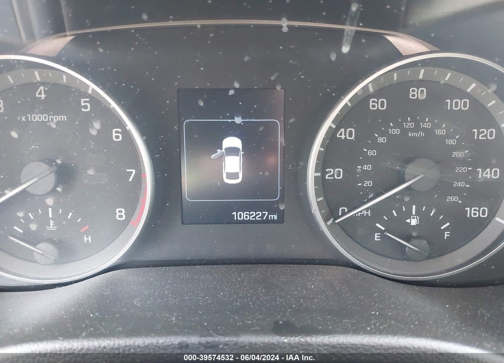 2018 HYUNDAI ELANTRA SEL VIN: 5NPD84LF9JH226110