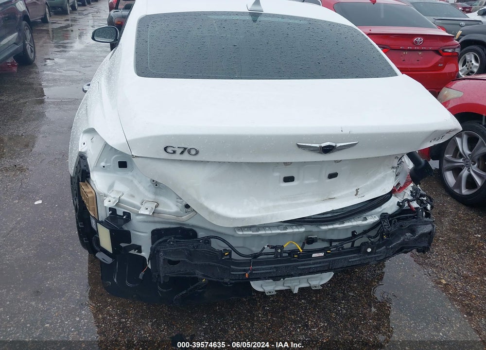 2021 GENESIS G70 2.0T RWD VIN: KMTG44LA8MU072353