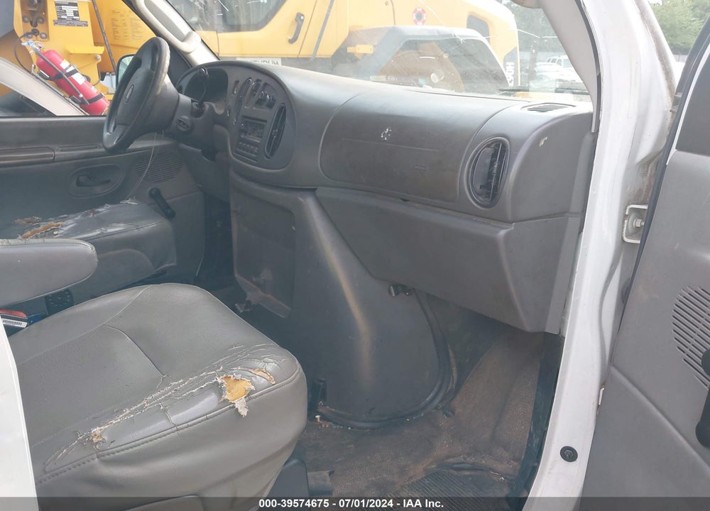 2005 FORD E-250 COMMERCIAL/RECREATIONAL VIN: 1FTNE24W25HA42373