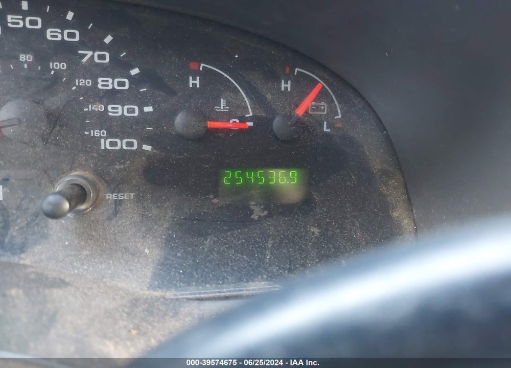 2005 FORD E-250 COMMERCIAL/RECREATIONAL VIN: 1FTNE24W25HA42373