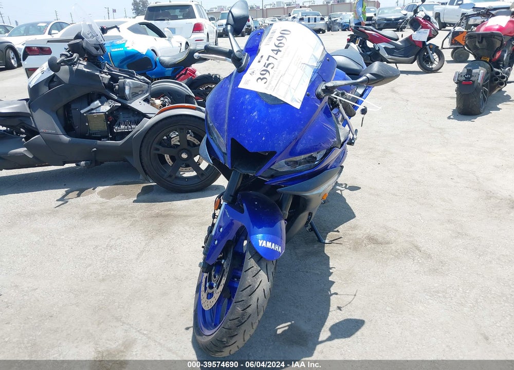 2024 YAMAHA YZFR3 A VIN: MH3RH18Y4RK013790