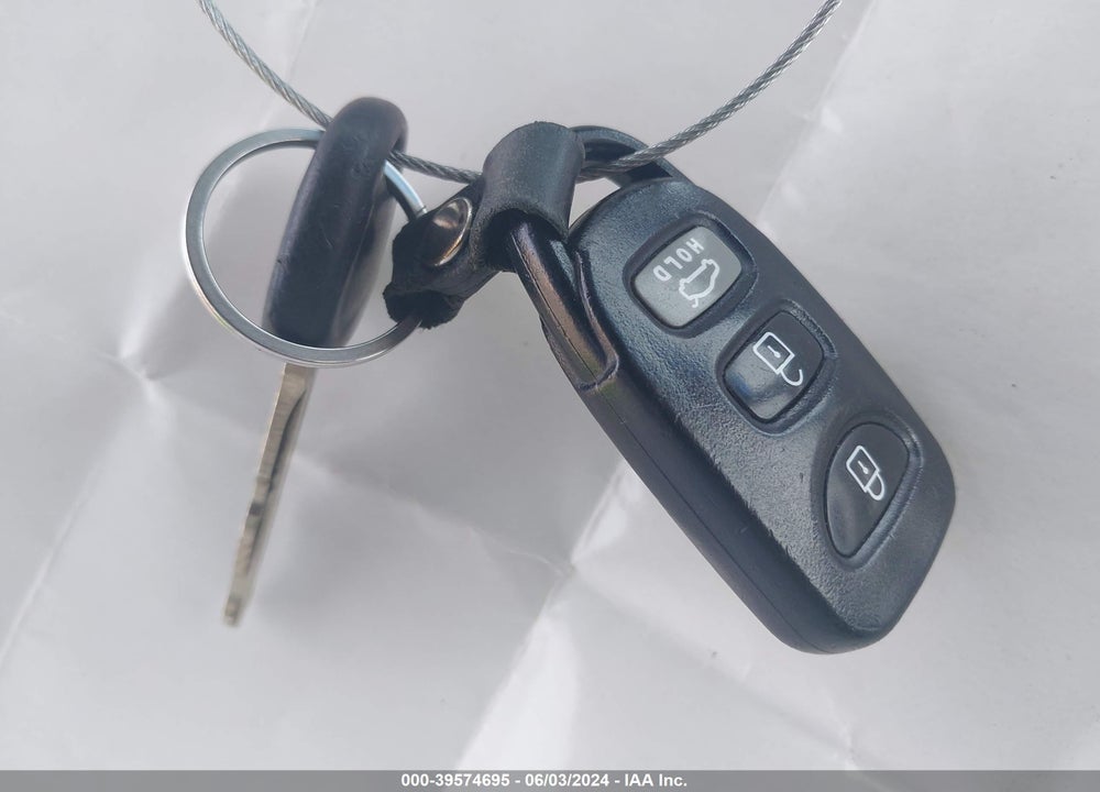 2009 HYUNDAI SONATA GLS VIN: 5NPET46C29H495081