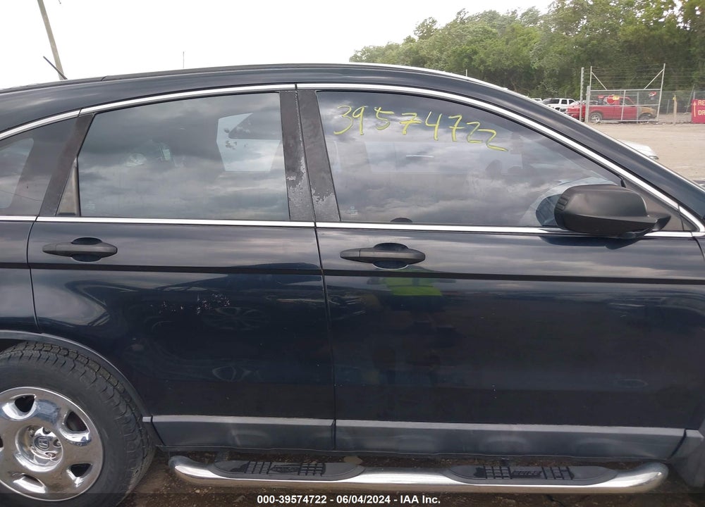 2008 HONDA CR-V LX VIN: 5J6RE483X8L002292