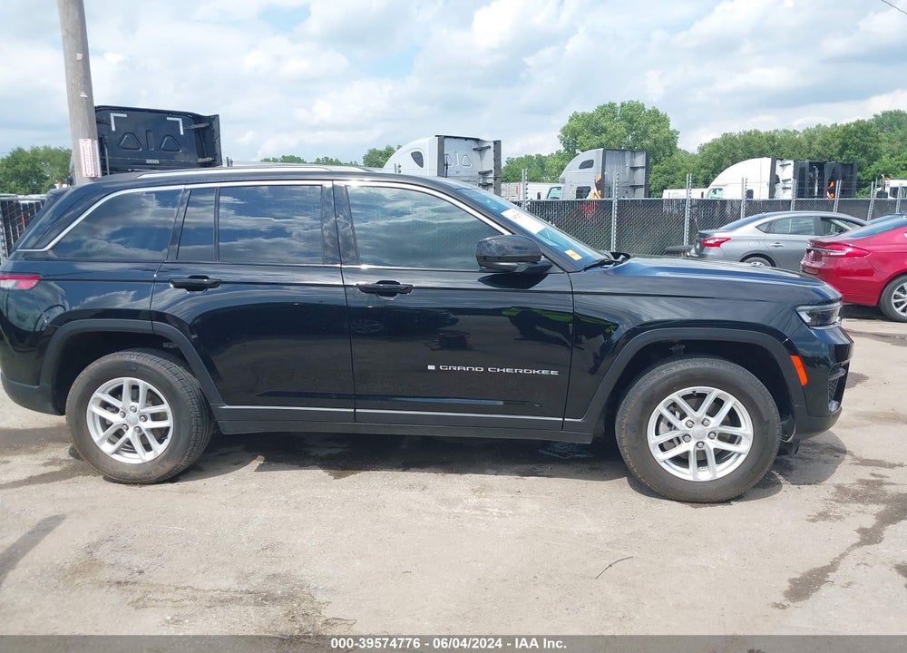 2023 JEEP GRAND CHEROKEE LAREDO 4X4 VIN: 1C4RJHAG1PC536186