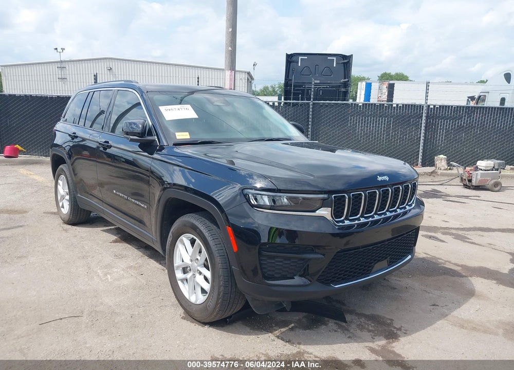 2023 JEEP GRAND CHEROKEE LAREDO 4X4 VIN: 1C4RJHAG1PC536186