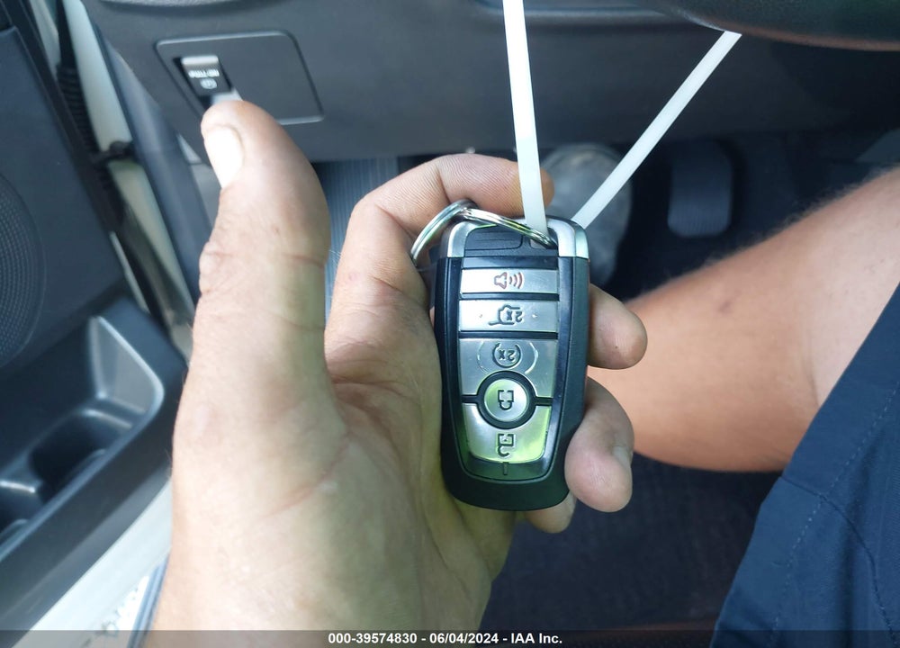 2021 FORD EXPEDITION XLT VIN: 1FMJU1JT7MEA83695