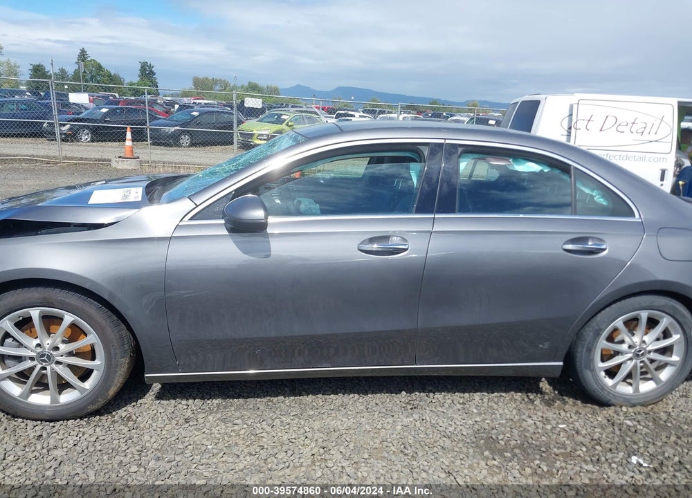 2020 MERCEDES-BENZ A 220 4MATIC VIN: WDD3G4FB5LW038243