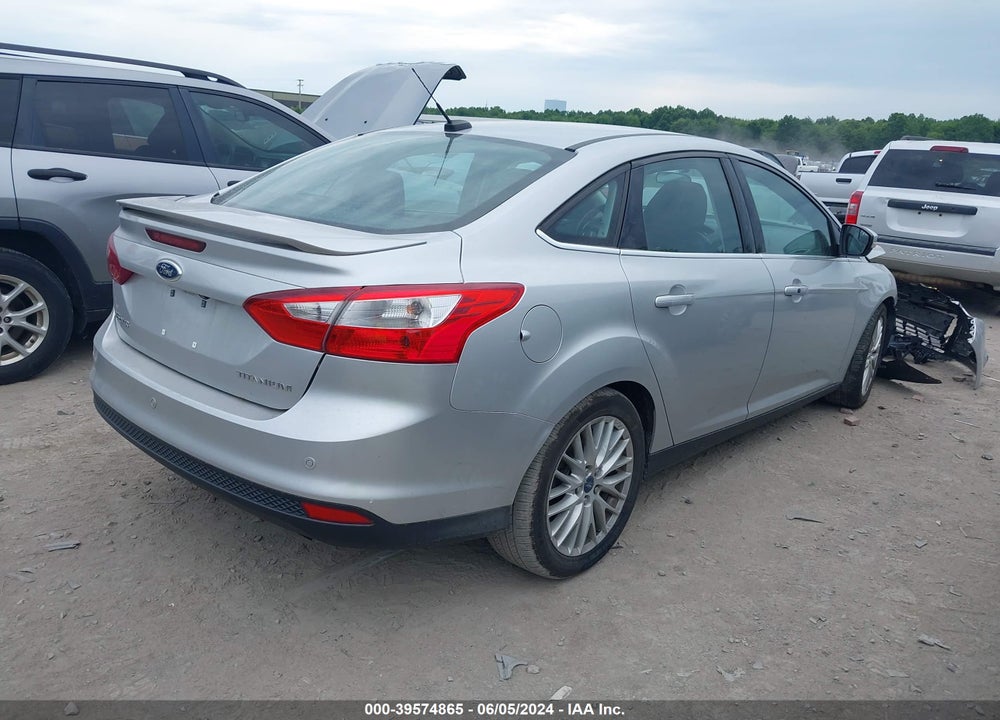 2014 FORD FOCUS TITANIUM VIN: 1FADP3J21EL316355