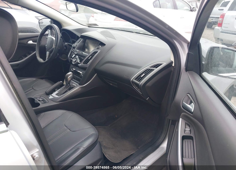 2014 FORD FOCUS TITANIUM VIN: 1FADP3J21EL316355
