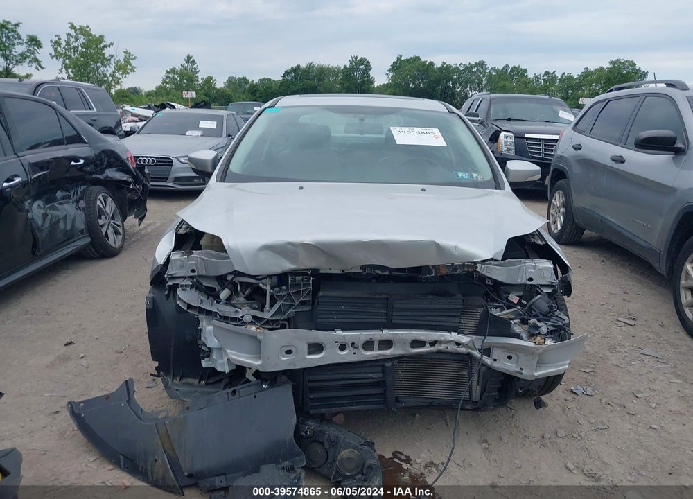 2014 FORD FOCUS TITANIUM VIN: 1FADP3J21EL316355