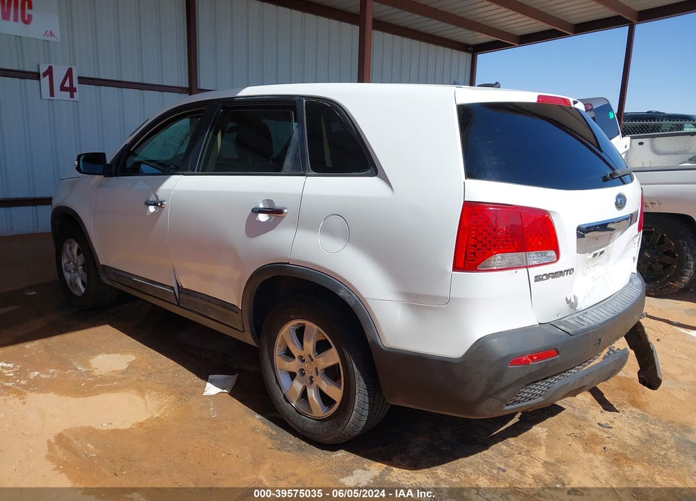 2013 KIA SORENTO LX VIN: 5XYKT3A1XDG350938