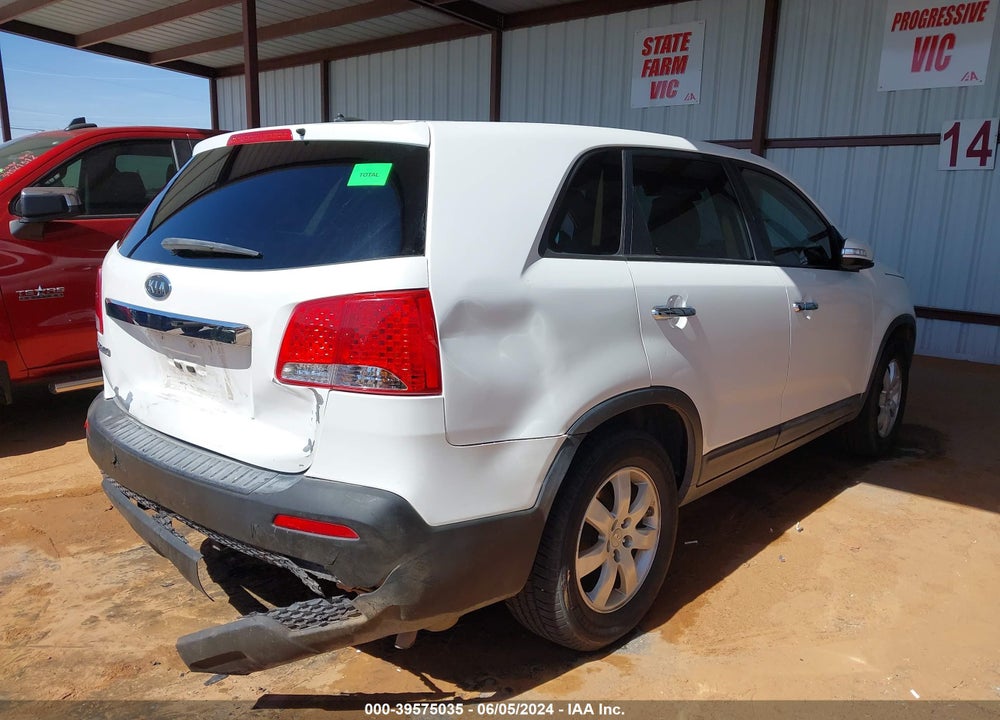 2013 KIA SORENTO LX VIN: 5XYKT3A1XDG350938