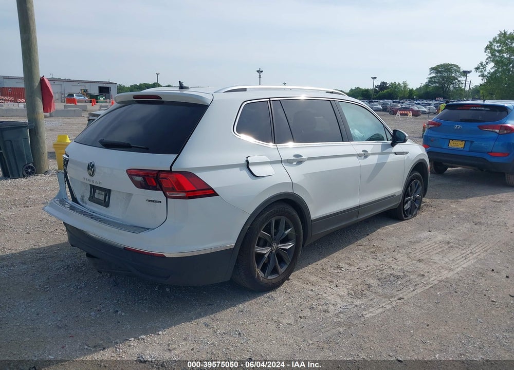 2022 VOLKSWAGEN TIGUAN 2.0T SE VIN: 3VV2B7AX3NM124888