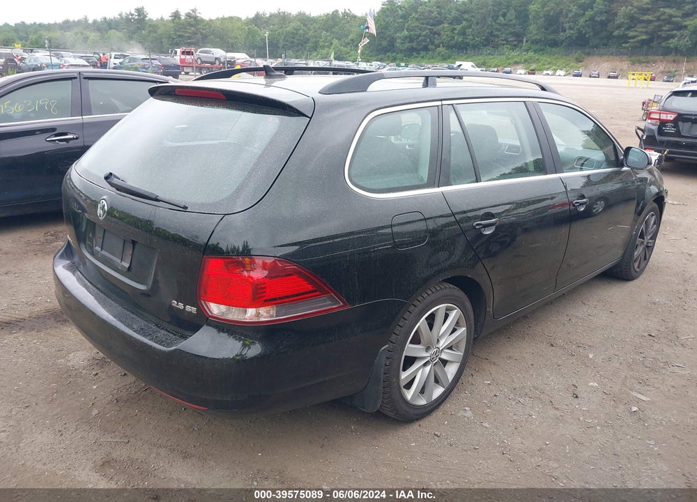 2013 VOLKSWAGEN JETTA SPORTWAGEN SE W/SUNROOF VIN: 3VWPP7AJXDM600504