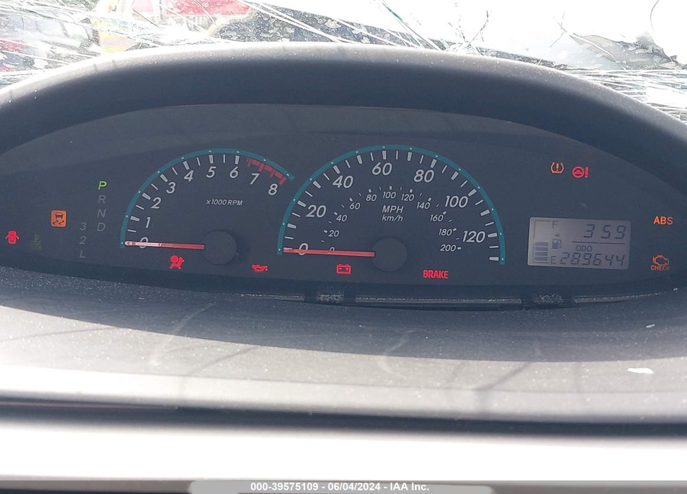 2010 TOYOTA YARIS VIN: JTDBT4K3XA1393063