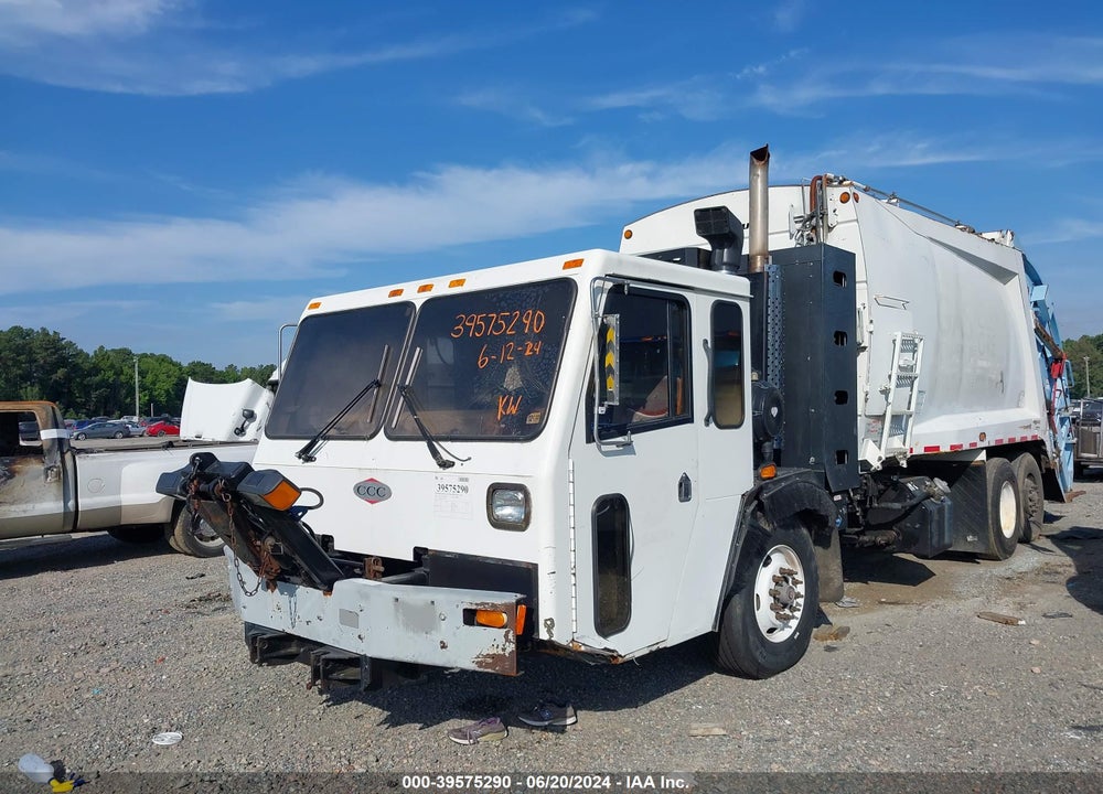2010 CRANE CARRIER LOW ENTRY VIN: 1CYCHZ489AT049710